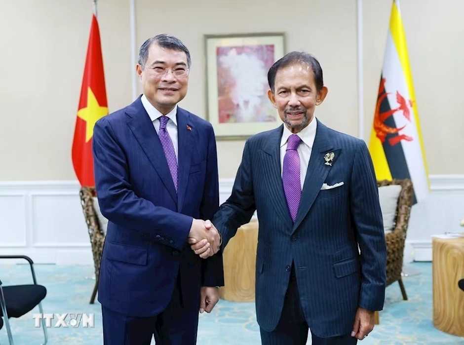 Primer Ministro vietnamita se reúne con líderes de la ASEAN y del Banco Asiático de Desarrollo